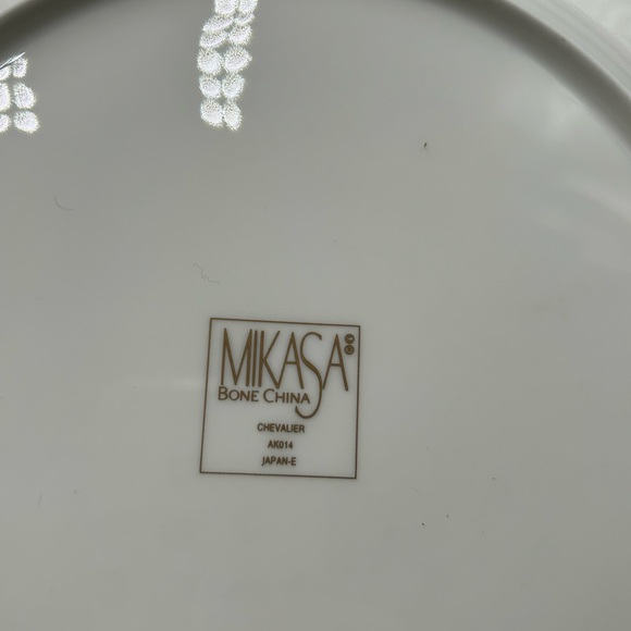 Mikasa Chevalier Blue and Gold dinner plates Set of 2 - Picture 5 of 5